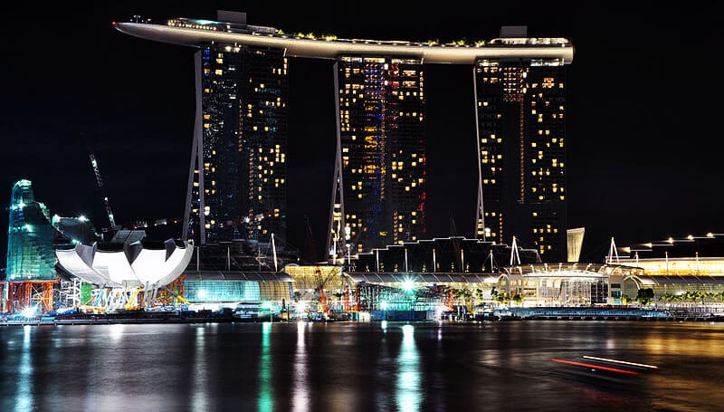 Marina Bay Sands Singapore_Skypark Elpida-Micron Deal Faces New Problems from Bondholders