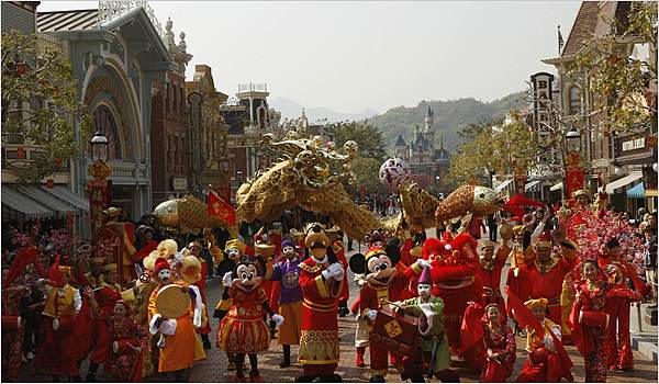 Authentically Disney, Distinctly Chinese! Shanghai Disneyland GM Holden to downsize in Australia