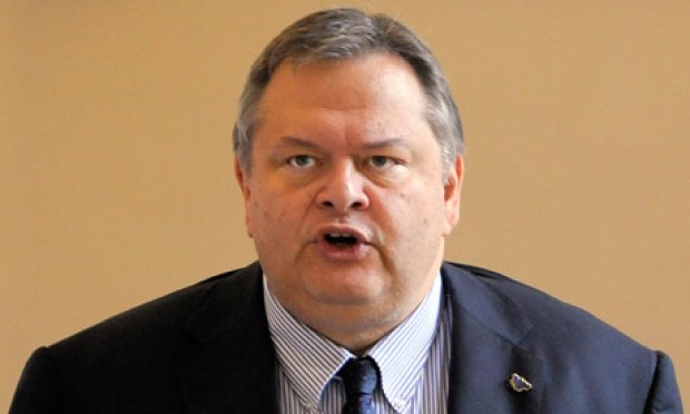 Best Buy Co Inc announces trade-in deal for Microsoft Surface Pro 3