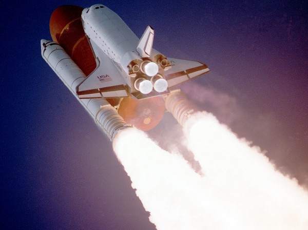 NASA Seeks New Private Space Taxis Apple Keen on Launching Apple Smart Glasses by 2018