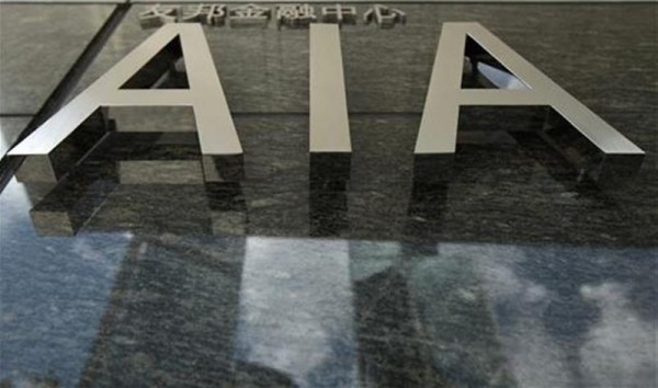 SpaceX team successfully carries off revolutionary rocket launch