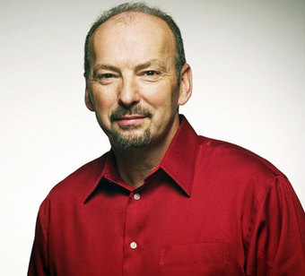 Electronic Arts EA Games COO Peter Moore Apple Teams Up with HPE To Boost Enterprise-Related Operations