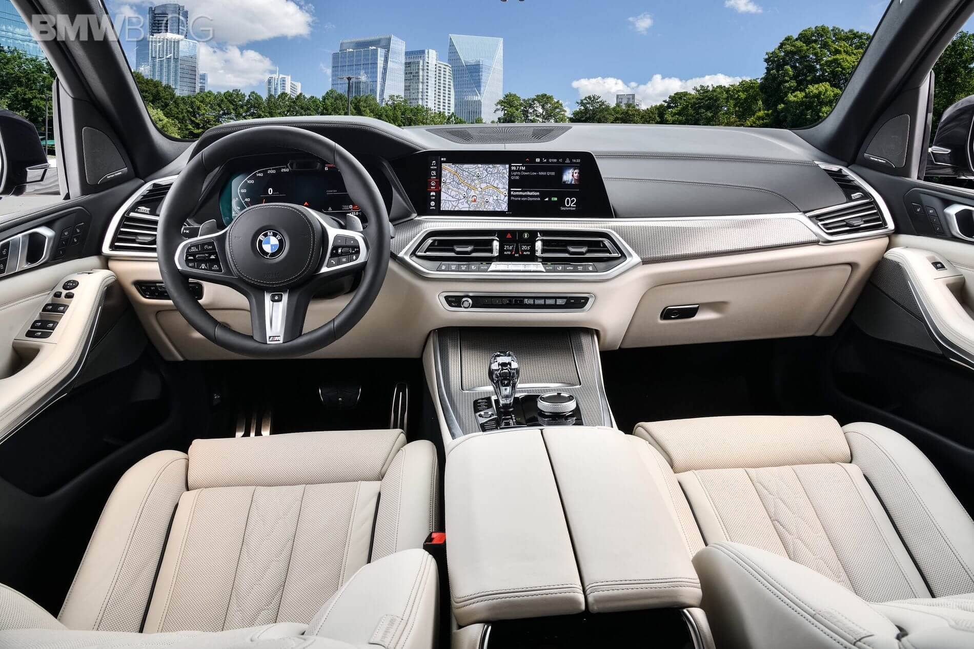 BMW X5 M50d Interior