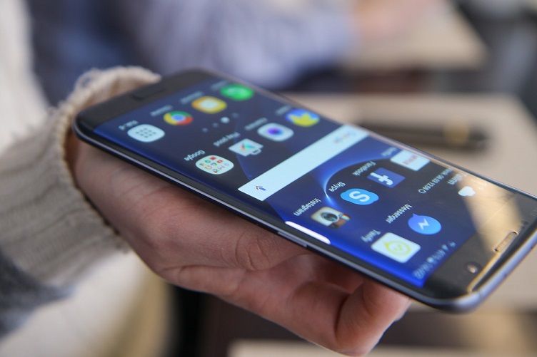 Samsung refurbished smartphones