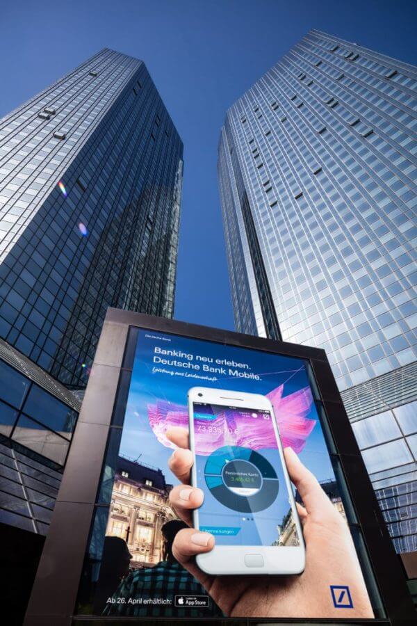 Deutsche Bank reports profit