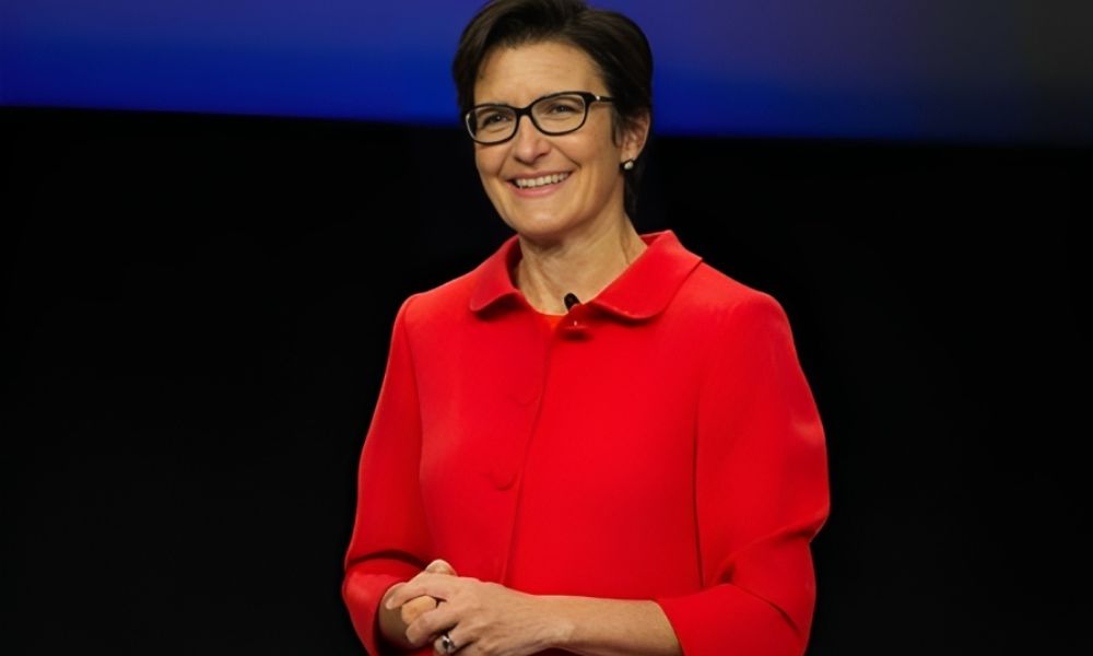 Citigroup CEO Cuts Management Jobs in Extensive Restructure