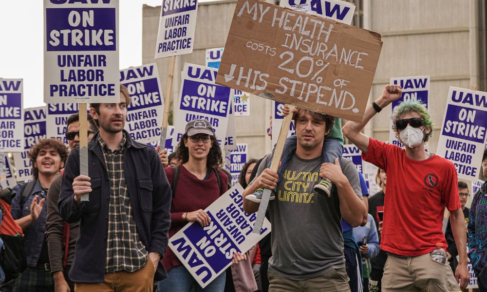 U.S Economy Is Moving as per Feds, Who Are Treading Cautiously