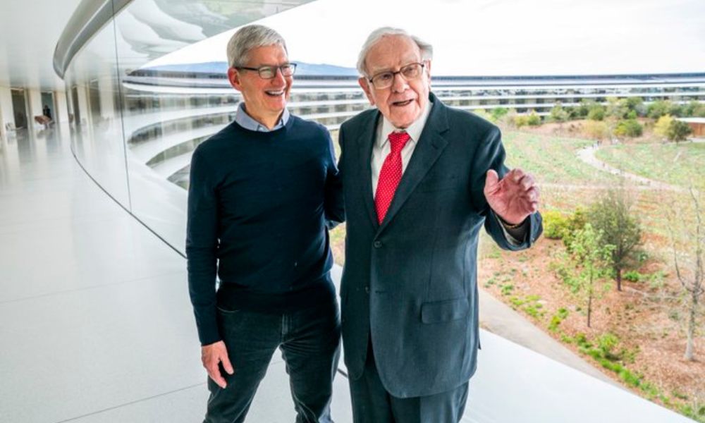 How Can CEOs Build a Culture of Trust and Solidarity at Workplace?