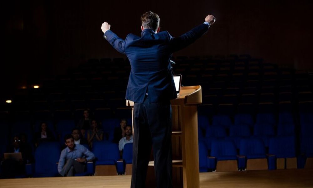 Motivational Leadership Qualities to Inspire Your Team