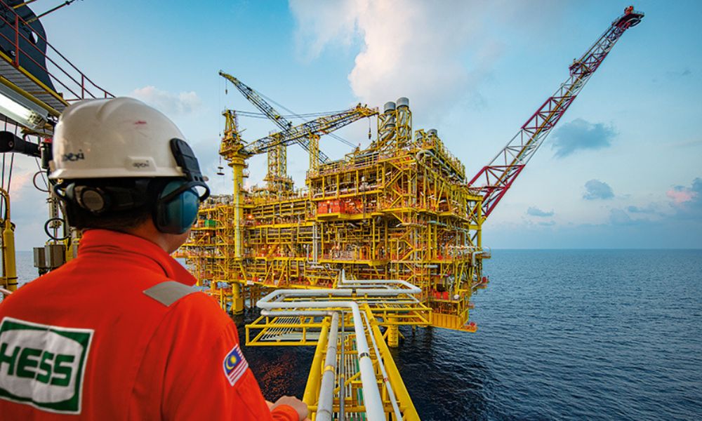 Hess Shareholders Approve B Merger Deal with Chevron