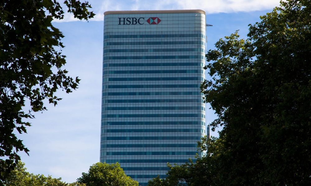 HSBC Reports Robust H1 Profit, Launches B Share Buyback Program