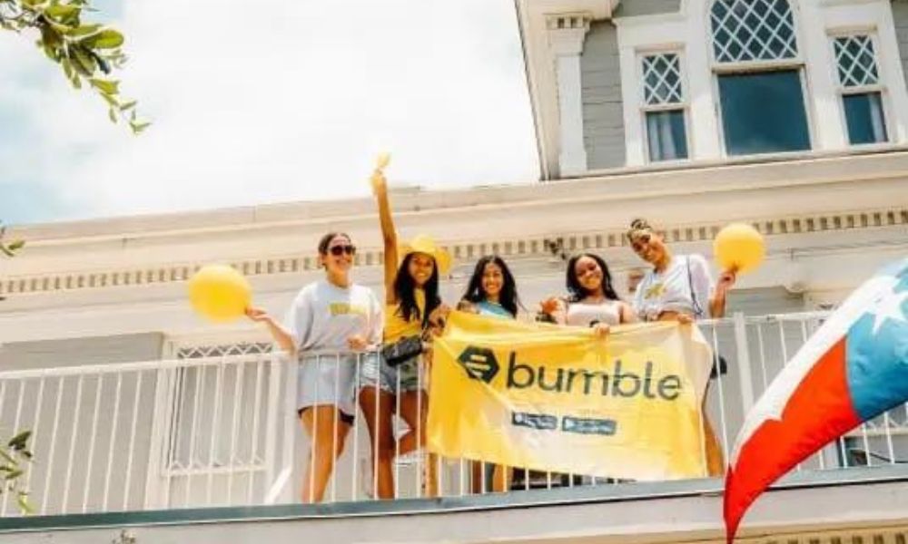 Bumble Cuts Annual Revenue Forecast, Shares Plunge 30%