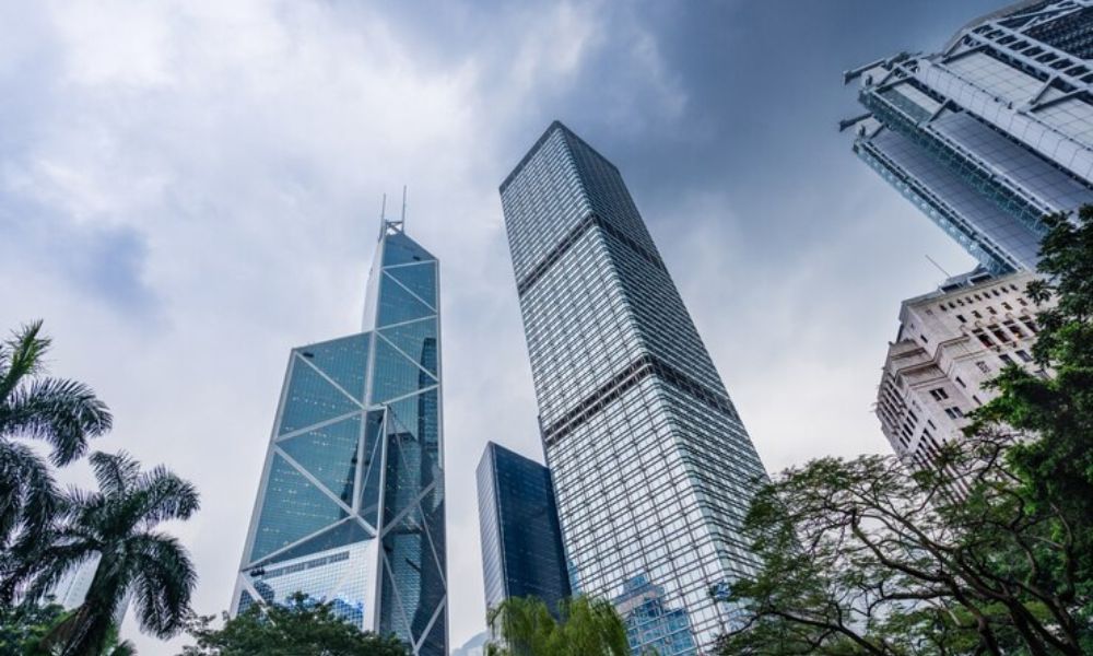 New World Development Stock Drops 14% Amid .6B Loss Forecast