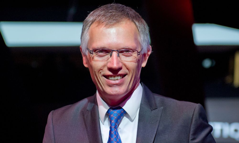 Carlos Tavares Resigns as Stellantis CEO After Profit Warning and Sales Decline